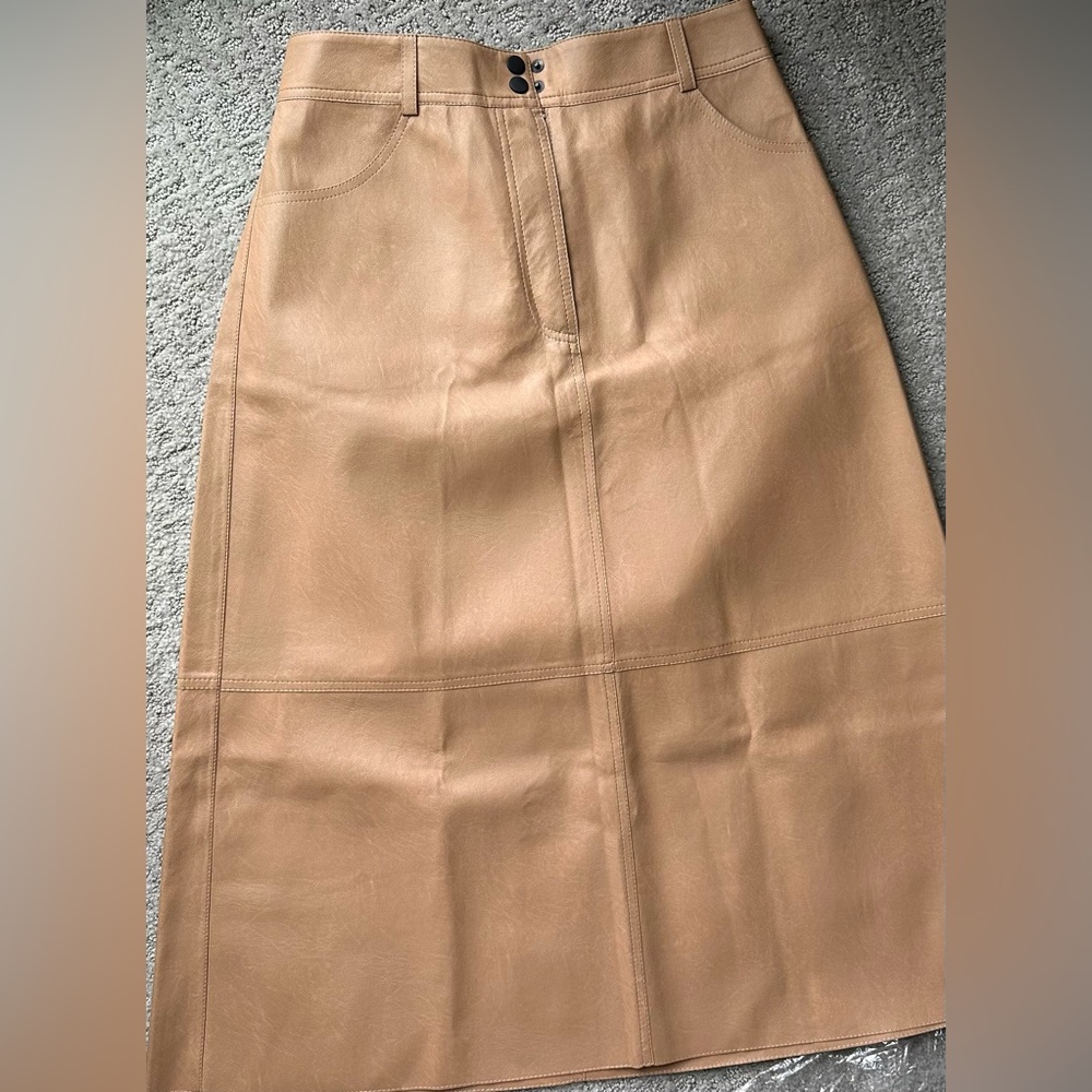 EC LEATHER A-LINE SKIRT FROM LUXYRY RUSSIAN CLOTHING BRAND “BRUSNIKA”